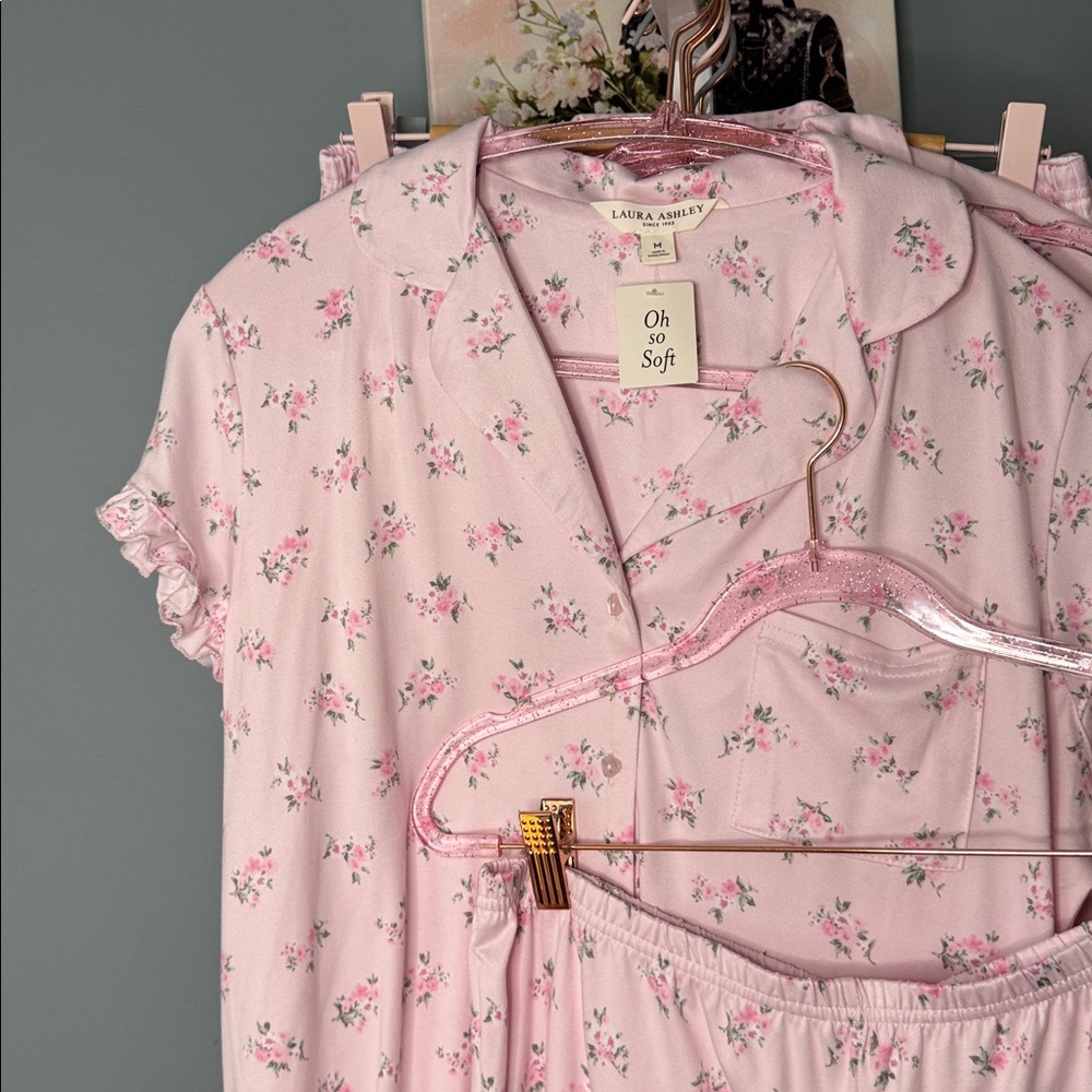πLaura Ashley Pajamas Various Summer Loungewear Galore Top/Shorts Sets Assorted - Picture 5 of 7